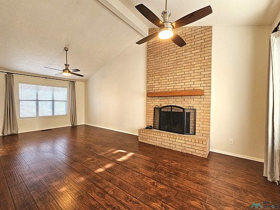 3rd image of 3103 La Tierra Dr