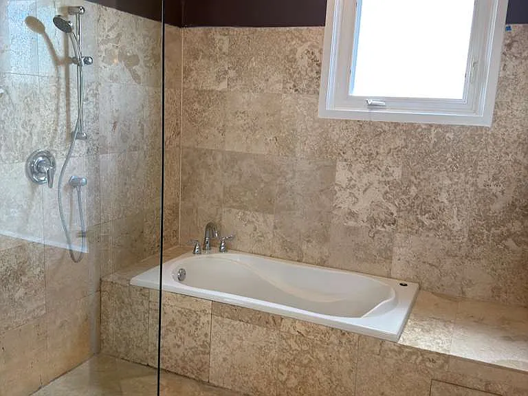 2442 W Madison St #3 — Photo 8