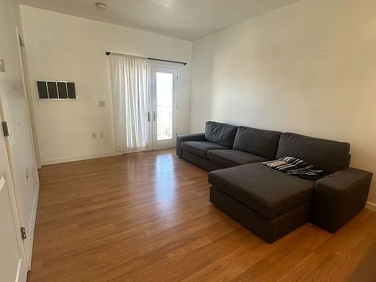 2150 S Main St #308 — Photo 15