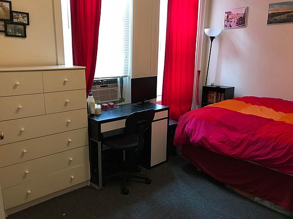 3rd image of 2028 Green St #2