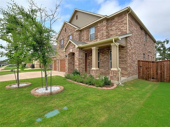 2nd image of 1108 Plano Ln