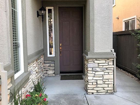 3rd image of 3933 Clarewood Way