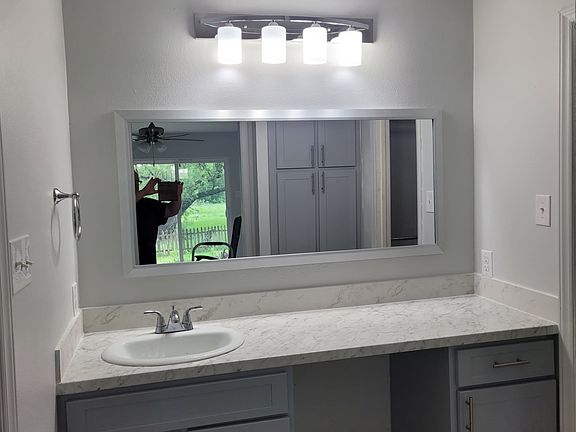 4th image of 8830 Sandcastle Ct