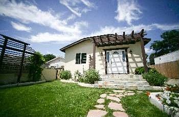 1st image of 5753 Craner Ave
