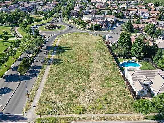 3rd image of Stabler Ln