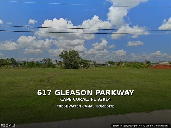 617 Gleason Pkwy, Cape Coral, FL 33914