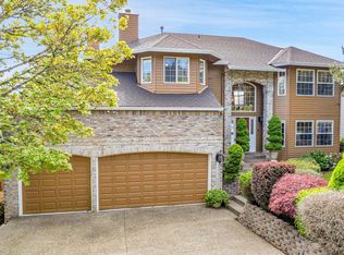 15703 SW Barrington Ter, Tigard, OR 97224