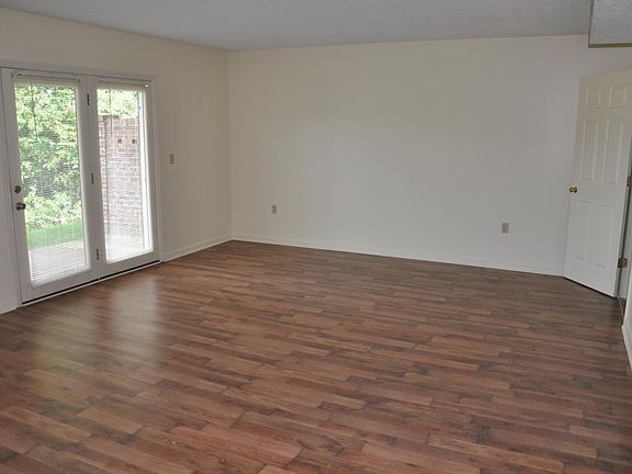 Living Room with access to outdoor patio