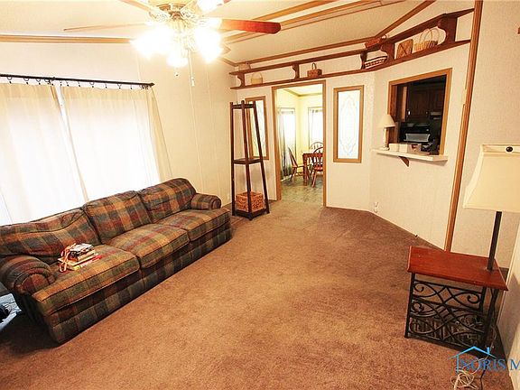 4th image of 461 W Lytle St Lot 40