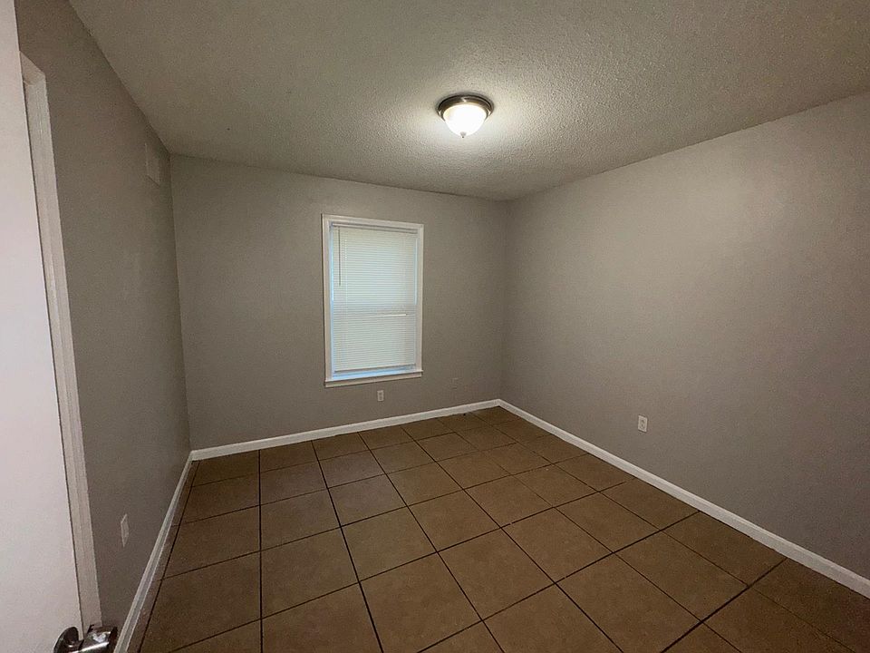 2nd image of 3396 Castleman St