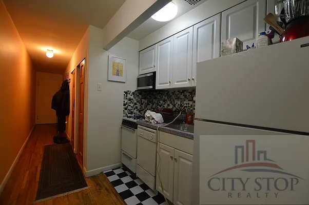 Rented by City Stop Realty | media 13