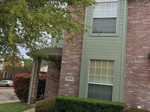 2nd image of 3838 Pickett Pl