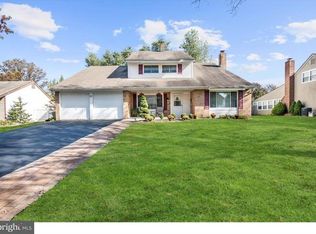 16 Palmetto Ave, Marlton, NJ 08053