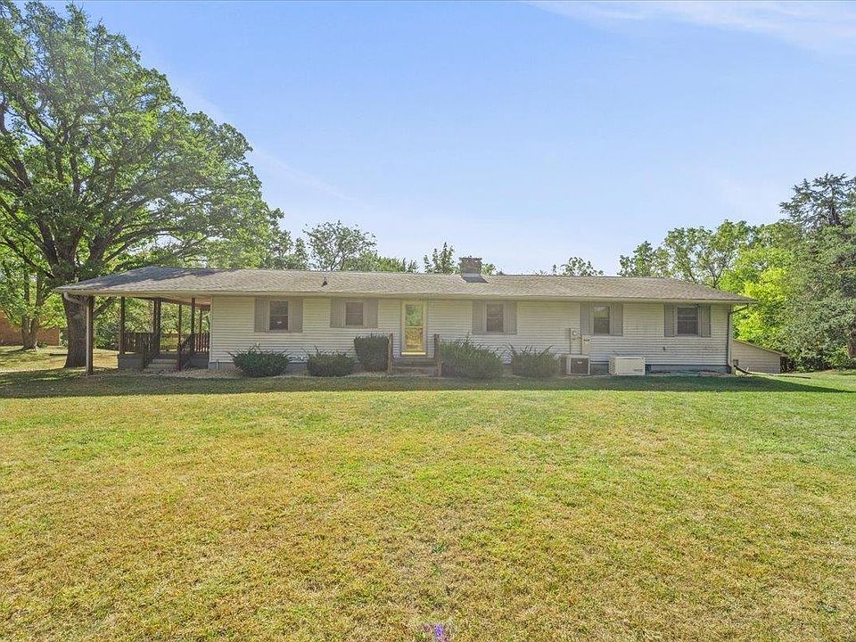 1st image of 18 Shady Ln
