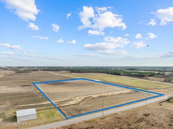 6961 County Home Road, Ayden, NC 28513