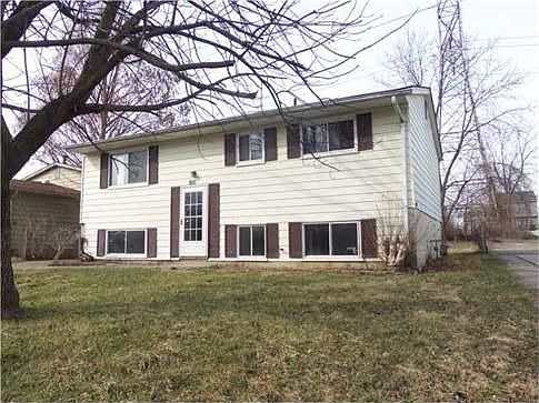 2nd image of 3380 Valley Park Ave