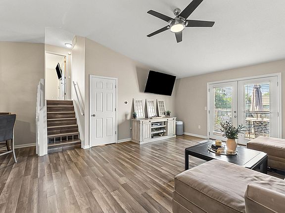 4th image of 6709 Goldenrod Pl