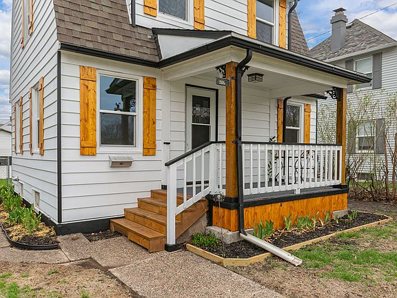 2nd image of 306 S Elmwood Ave
