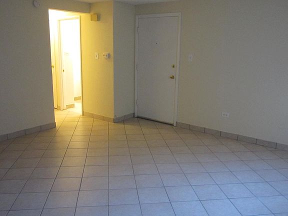 5th image of 10006 Holly Ln APT Gs