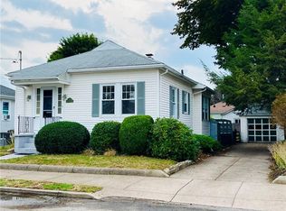 67 1st St, Pawtucket, RI 02861