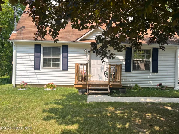 413 Swart Hill Road, Amsterdam, NY 12010