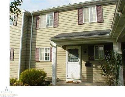 1st image of 1623 Peppertree Ln #16