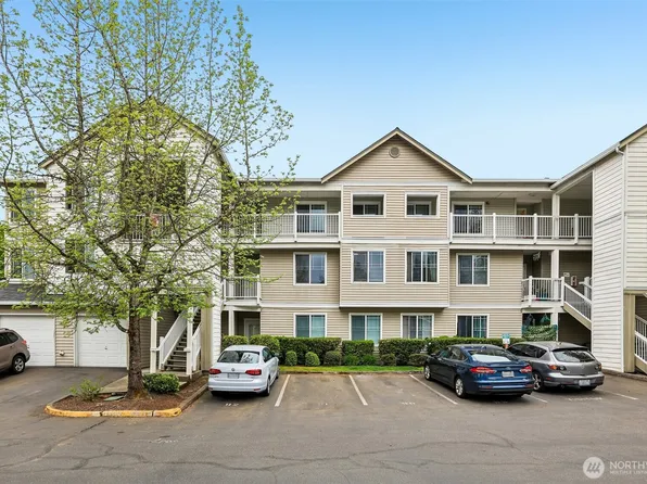 2009 196th Street SE #D202, Bothell, WA 98012