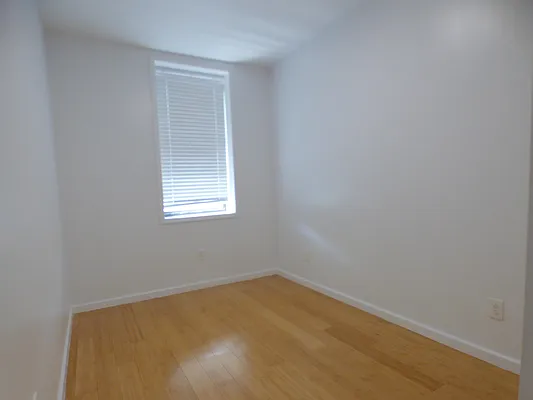 Rented by Tesla Realty Group LLC | media 25