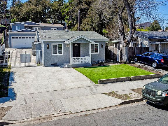 3rd image of 1317 N Chester Avenue