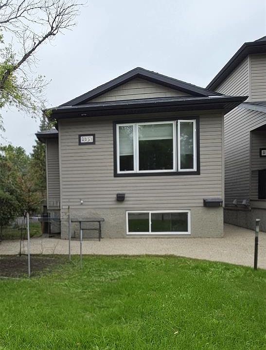1st image of 463 Halifax STREET