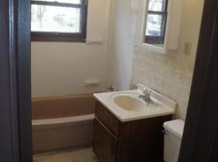 111 Girard Blvd, Joliet, IL 60433