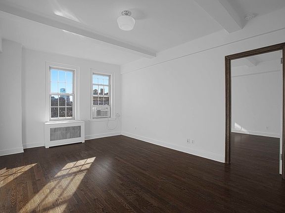 3rd image of 24 5th Ave APT 905