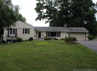 21 Ridgeview Dr, Farmington, CT 06032