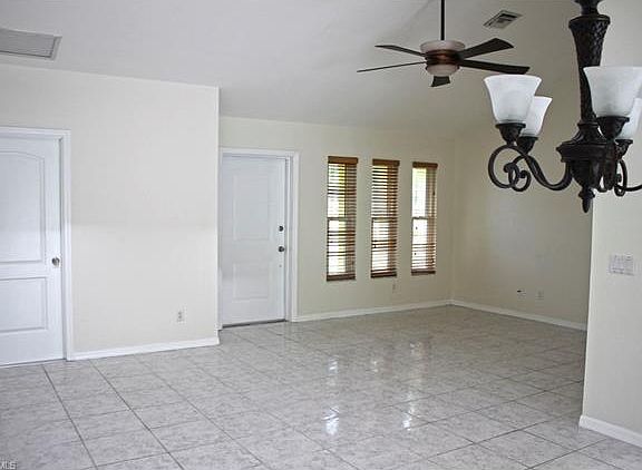 5th image of 2930 SW 11th Pl