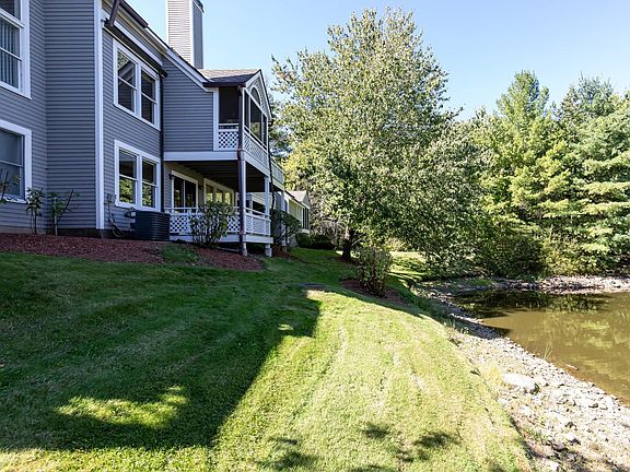 2nd image of 15 Goldfinch Ln