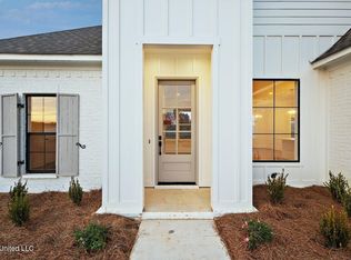 400 Aurora Cir, Canton, MS 39046