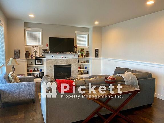 3rd image of 1097 NE Sockeye Ct