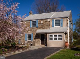 206 Lee Cir, Bryn Mawr, PA 19010