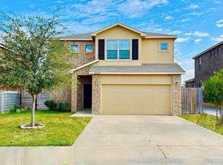 10027 Apparitions Dr, Laredo, TX 78045