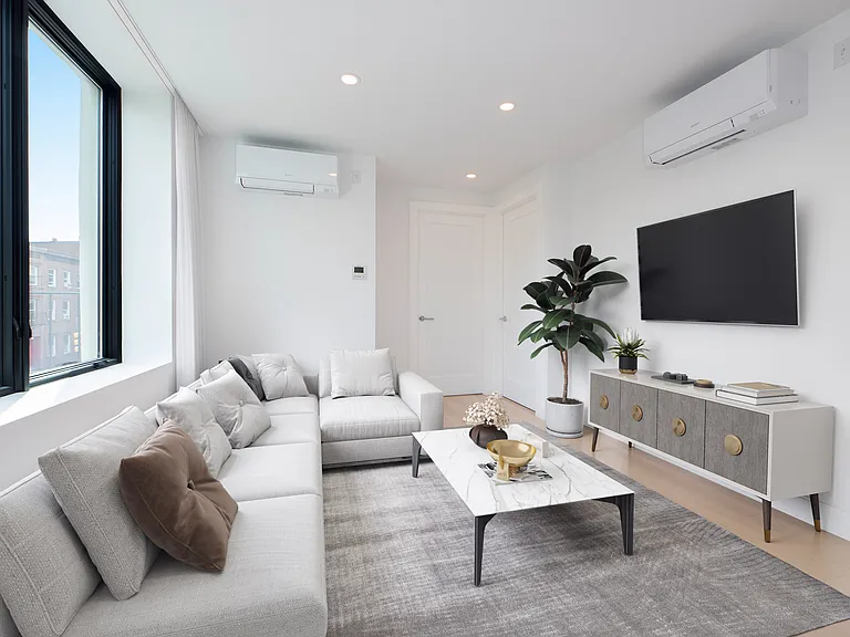 168 Wythe Ave #3B — Photo 4