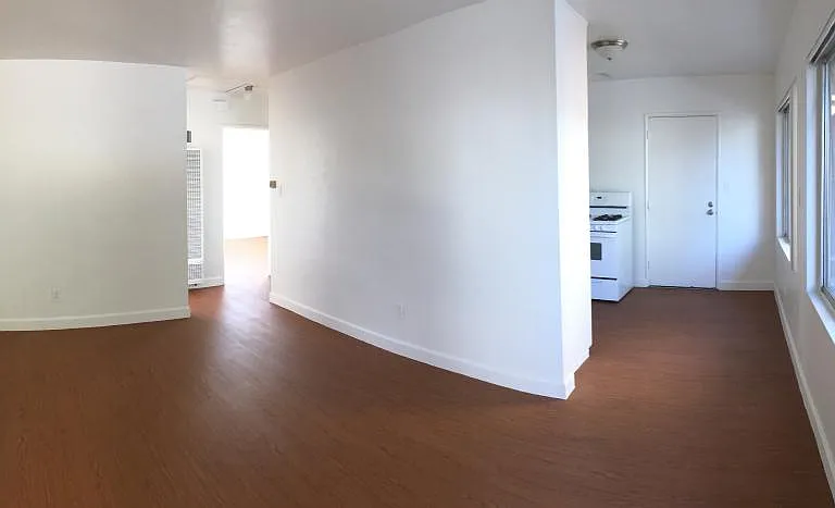 3556 42nd St — Photo 3
