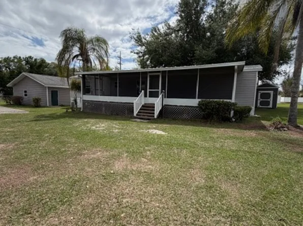 13422 E Wheeler Rd, Dover, FL 33527