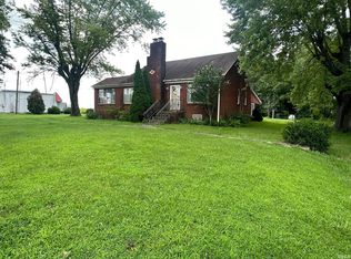10519 E State Road 64, Oakland City, IN 47660