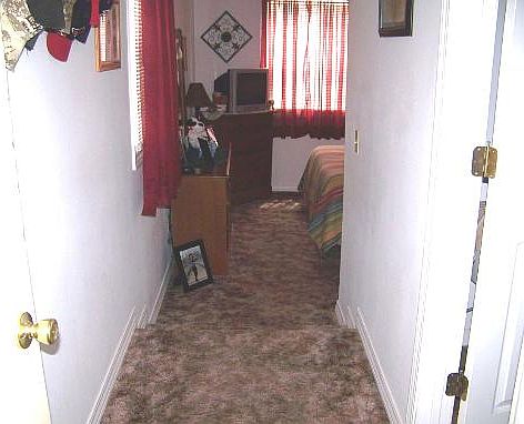 5th image of 712 N Estes Ave