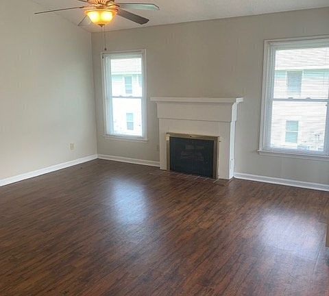 2nd image of 133 W Victoria Ct APT F