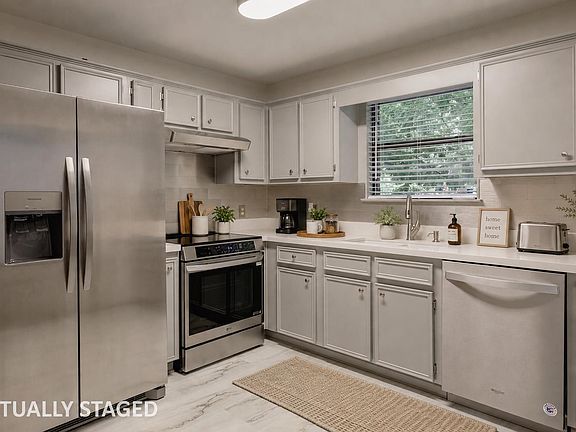 4th image of 310 Nix Rd