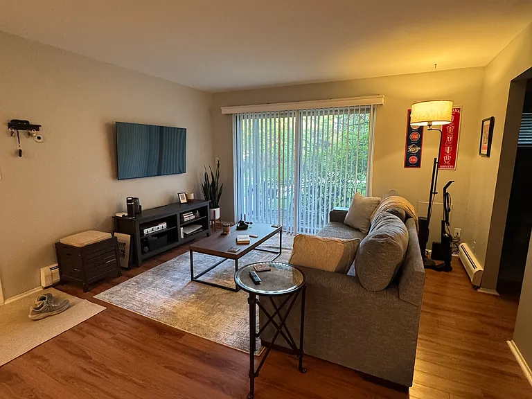 3927 Benjamin Ave #2 — Photo 12