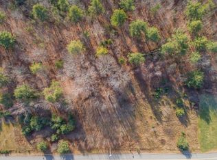 4 Cross Rd, South China, ME 04358