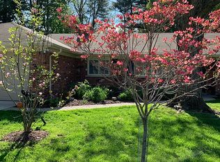 3219 Woodside Ct, Bloomfield Hills, MI 48304