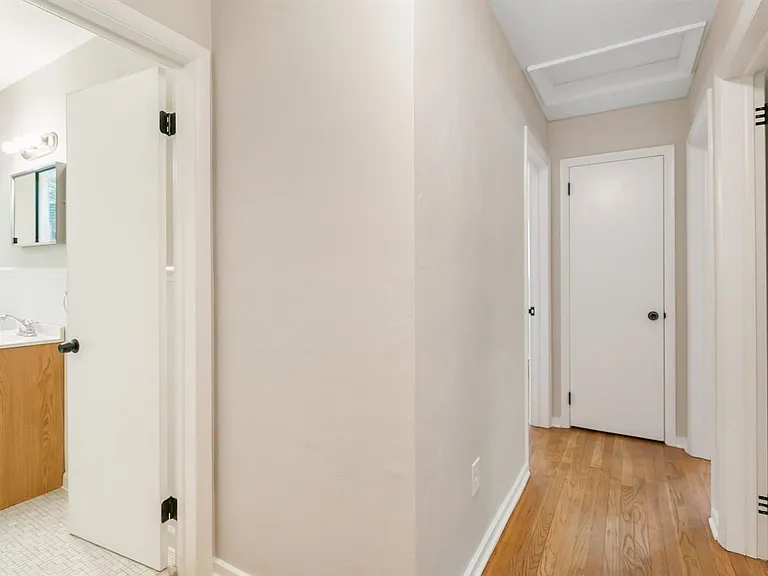 208 Longhill Rd — Photo 16